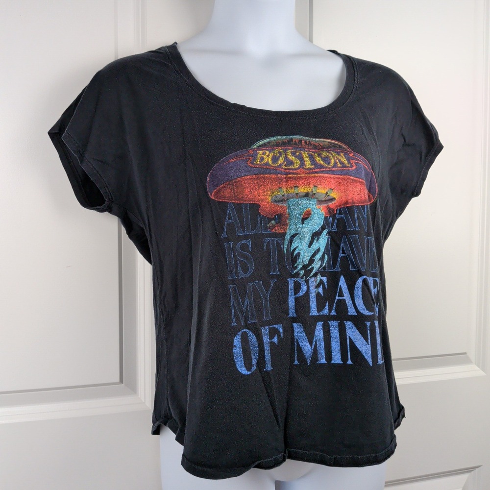Boston Band Graphic Tee Black Peace of Mind Spaceship Logo Boxy 70s Classic Rock